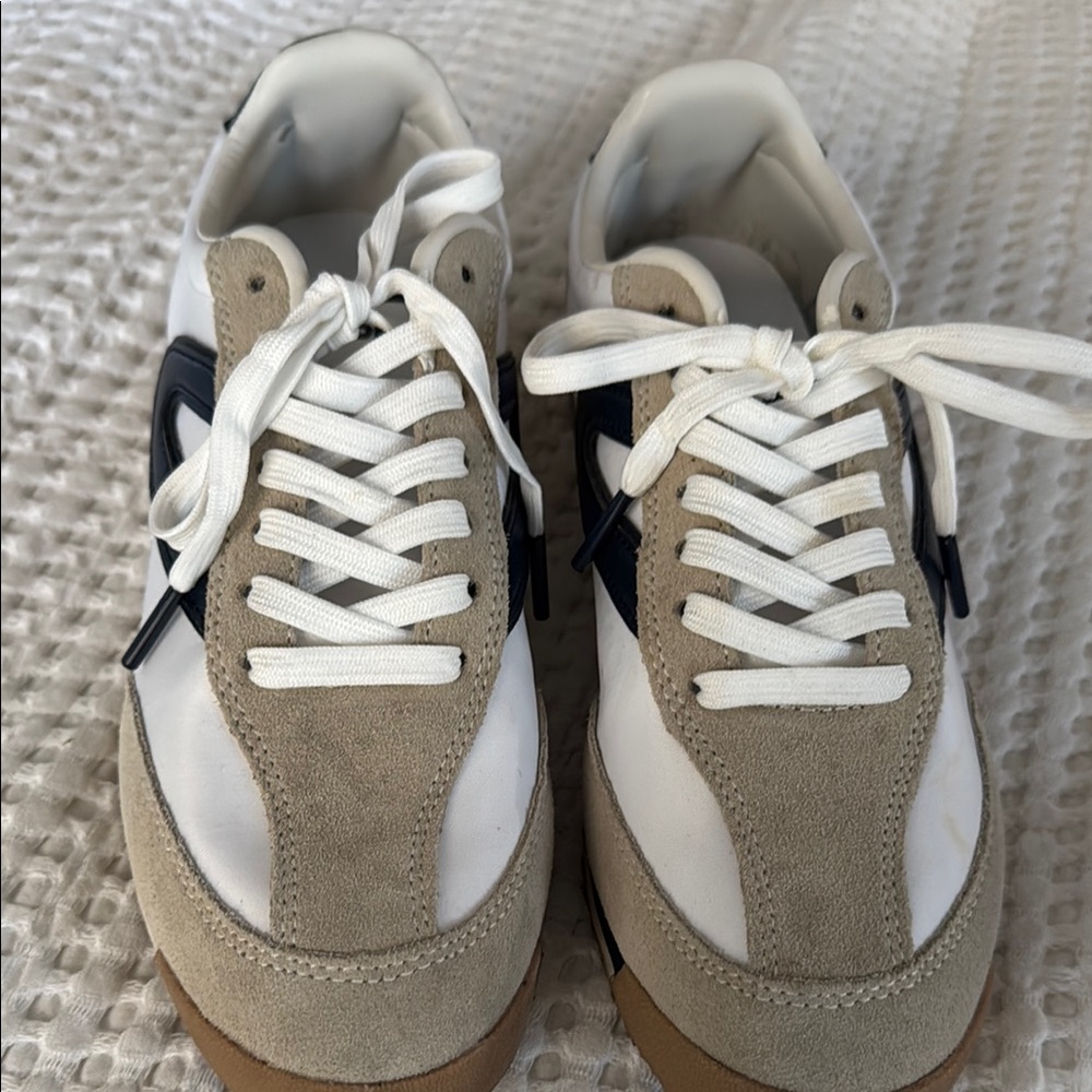 Tretorn Kristine White and Tan Sneakers with Black Accents. Like new.
